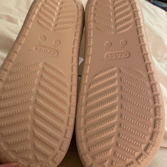 NWT Crocs Classic Slides - Picture 7 of 7